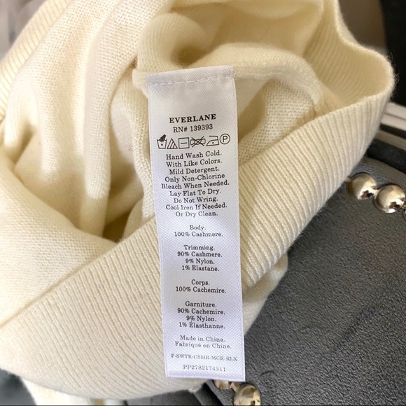 Everlane Cashmere Raglan Mockneck in Ivory - Picture 8 of 8